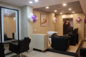 Naturals Salon