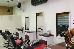 INSTYLE BEAUTY PARLOUR