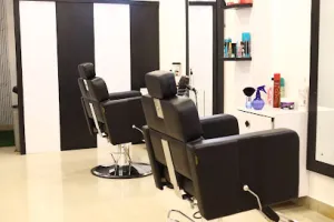 HAIRPORT FAMILY SALON