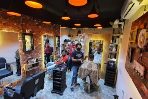 LOOKING MJ MENS BEAUTY SALON
