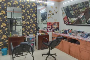 Golden Beauty Salon