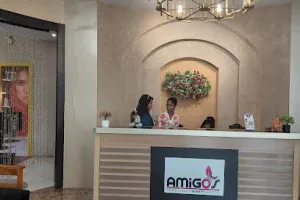 Amigos Unisex Salon Kottayam