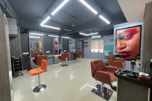 Broot Unisex Salon &amp; Makeup Studio