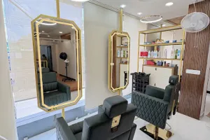 Elanza Unisex Salon &amp; Makeup Studio