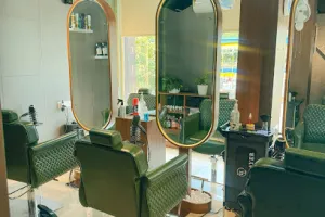 Line and Layer Family Salon (Unisex Salon)