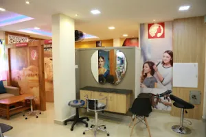 Sulaikhas Herbal Beauty Parlour &amp; Spa