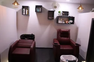 Ashish Beauty Lounge -Salon &amp; Parlour