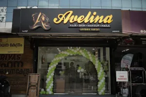 Avelina unisex salon