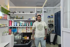 Make Me Saloon&amp;Cosmetics