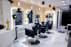 Fiona Beauty Parlour