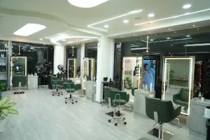 VKS Beauty &amp; Bridal Lounge