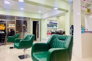Sash unisex salon &amp; makeup studio