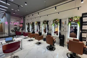 Lakme Salon For Him and Her in Forum Mall,Maradu,Ernakulam