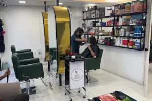 groomify unisex salon ponnani