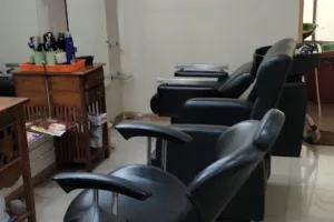 Real Touch Beauty Parlour