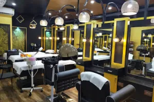The Luxe Ladies Salon &amp; Spa By Kavitha | #MAKEOVERBYKAVITHA