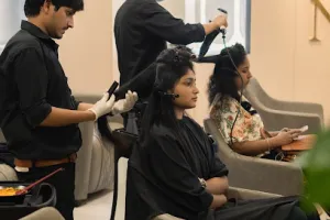 Nans Luxury Beauty Lounge