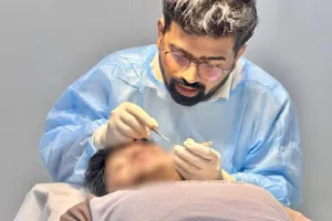 Dr Akshay Vetal