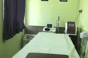 Dr Priyanka's Skinglo Skin ,Hair &amp; Laser clinic.
