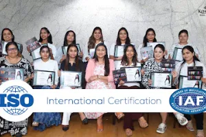 Komalls Nail Couture - Best Nail Salon And Academy In Pune