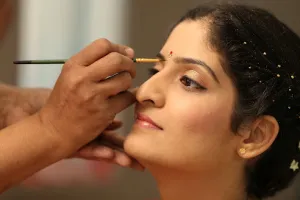 Atul Shidhaye- Marathi Bridal Makeup Packages | Wedding Photography Packages | Modelling Portfolio