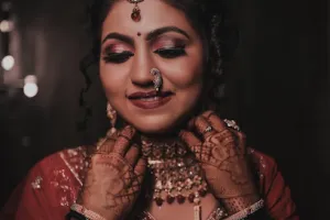 KOMELL KADAAMH Makeup artists studio &amp; Academy