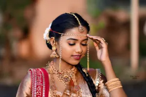 Swati Shinde Professional Makeup Artist &amp; Bridal Hair Stylist