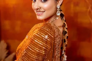 Shrishti Bhoyar Makeup Artist &amp; Educator