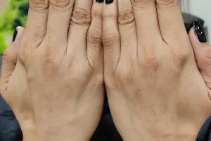 Magic glow salon