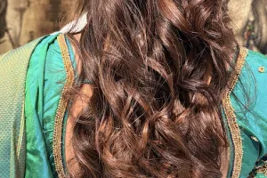 Saaraz Beauty Salon &amp; Makeup Studio