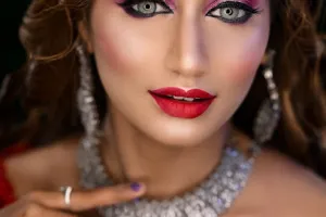 Kavita Sarode international beauty salon and Academy (dimple beauty parlour)