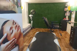 Neha Beauty Salon