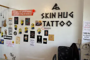 Skin Hug Tattoo