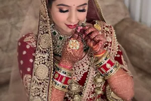 DIVYA WADHWANI MAKEUP-STUDIO