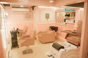 MAQ’s Professional Studio