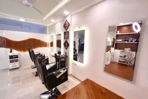 The Bella Beauty Makeup studio &amp; salon