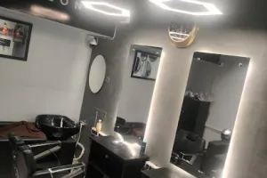 Mohawk Unisex salon