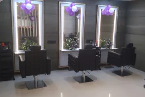 Naturals Salon