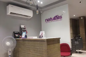 Naturals unisex salon and bridal studio kpudur madurai