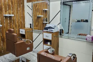 Maybee's Unisex Salon