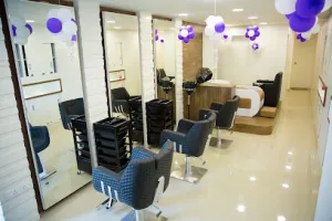 Naturals Salon
