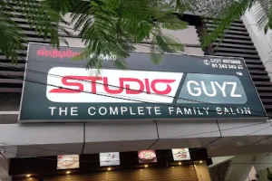Studio Guyz Family Salon