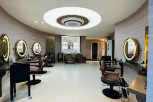 Page 3 Luxury Salon &amp; Makeover Studio