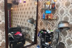 New Lucky Salon