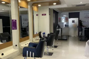 Naturals Salon