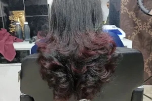 Studieo7 Signature Lounge Beauty Parlour