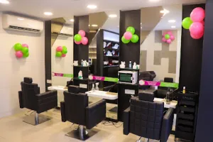 Green Trends Unisex Hair &amp; Style Salon