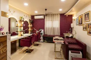 THEO BEAUTY PARADISE