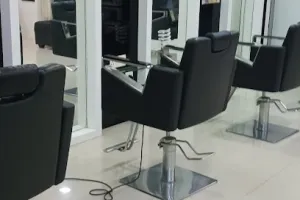 Naturals Salon