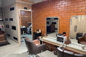 Lexus Unisex Salon &amp; Spa - Mogappair Branch, Chennai